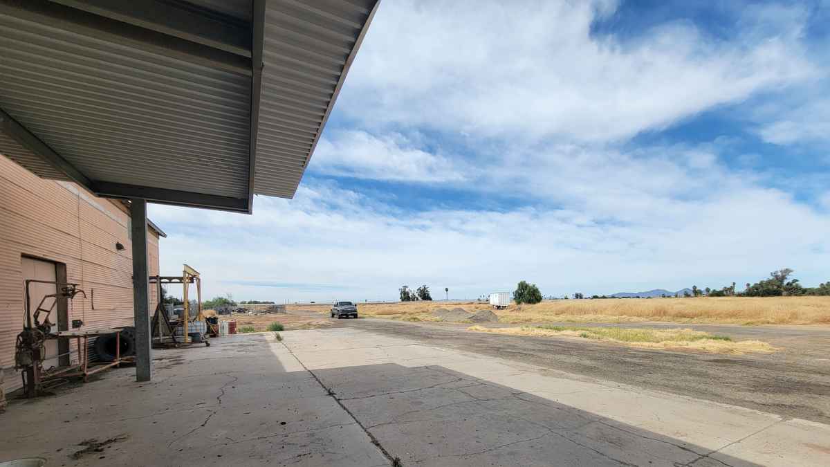 commercial land for sale in Blythe